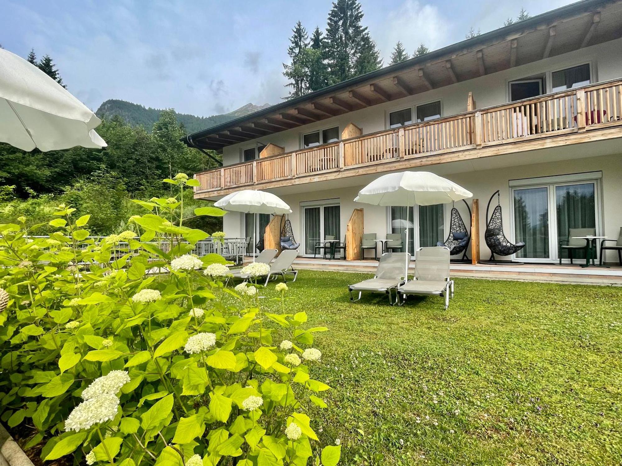 Sweet Cherry - Boutique & Guesthouse Tyrol Innsbruck Buitenkant foto